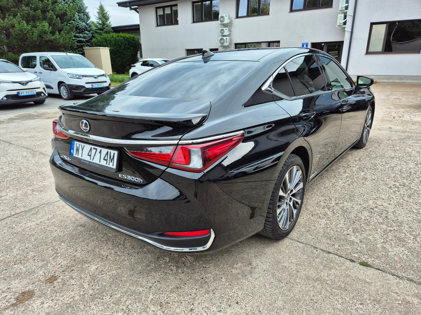 Lexus ES